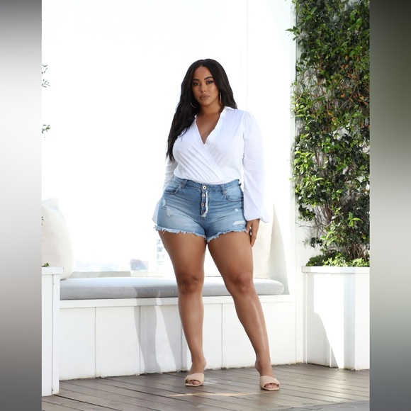 NWT PLUS SIZE WHITE BODYSUIT SIZE 3X - Picture 2 of 5